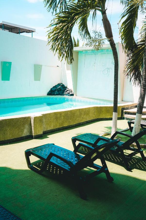 Hotel Manta Beach Madrigal Exterior foto